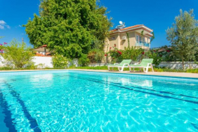 Villa Atlantis